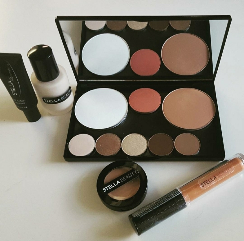 Makeup kit